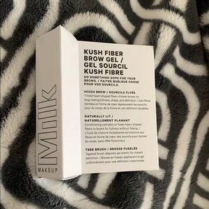 NWT MILK FIBER BROW GEL